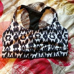 Lululemon sports bra (8)